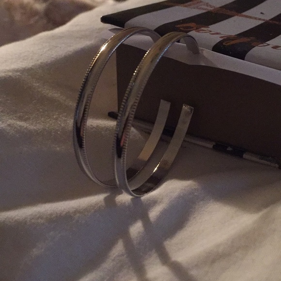 Silver Hoops “Beverly Hills Hoops” - Picture 6 of 8